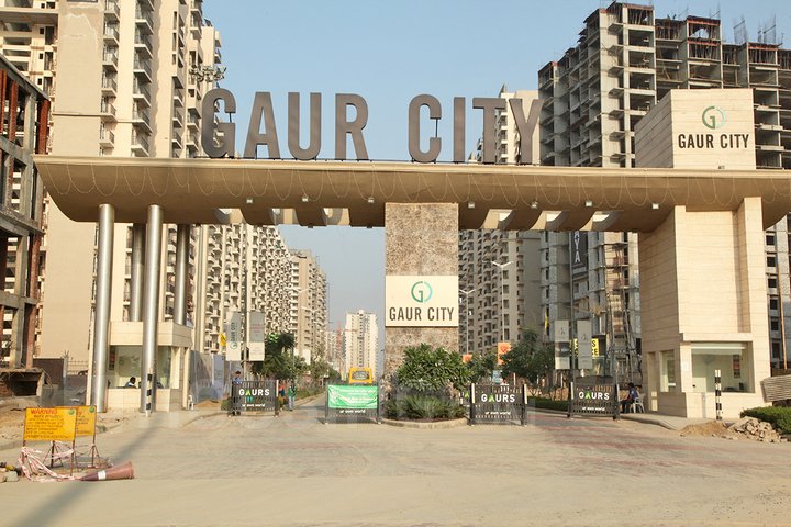 Gaur City 7th Avenue